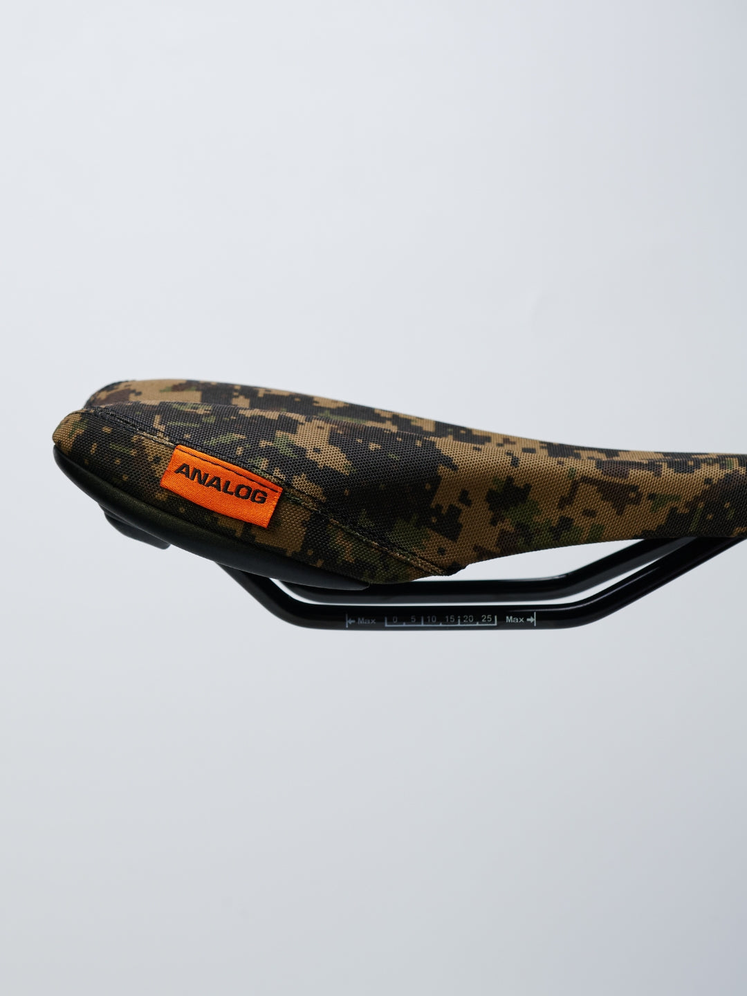 Digital Camo Saddle