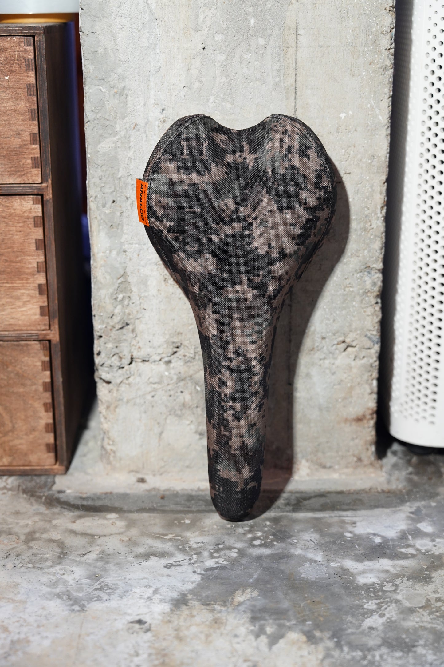 Analog Pill Camo Saddle