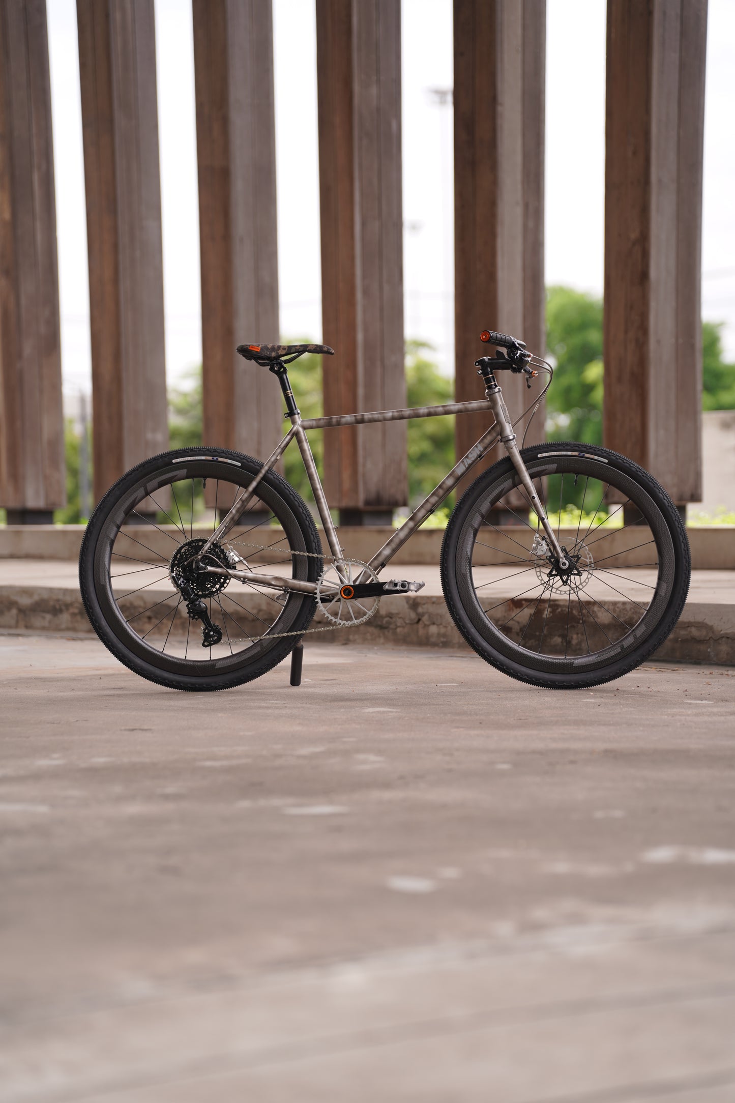 Analog Pill Camo Saddle